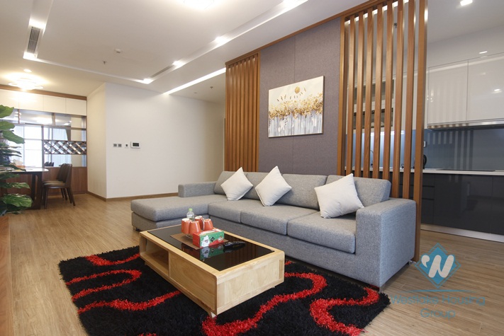 Wonderful four bedrooms apartment for rent in Vinhome Metropolis, Ba Dinh district, Ha Noi 
